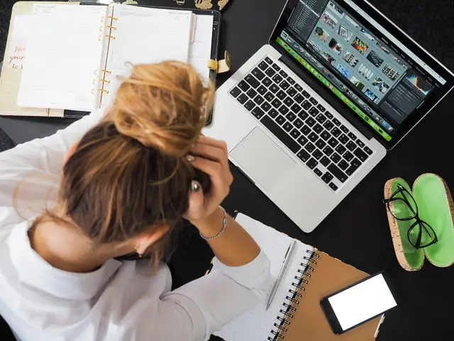 Agotamiento emocional laboral - psicología